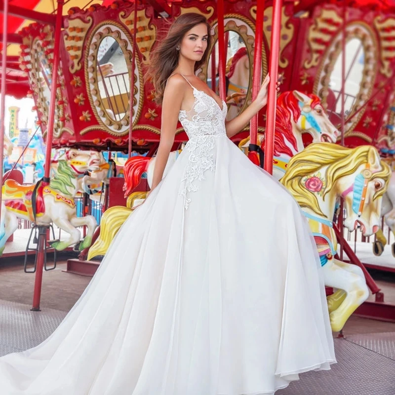 

HERBURNL Simple Spaghetti Straps A-Line Lace Backless Applique Summer V-neck Beach Wedding Gowns Dresses For Women