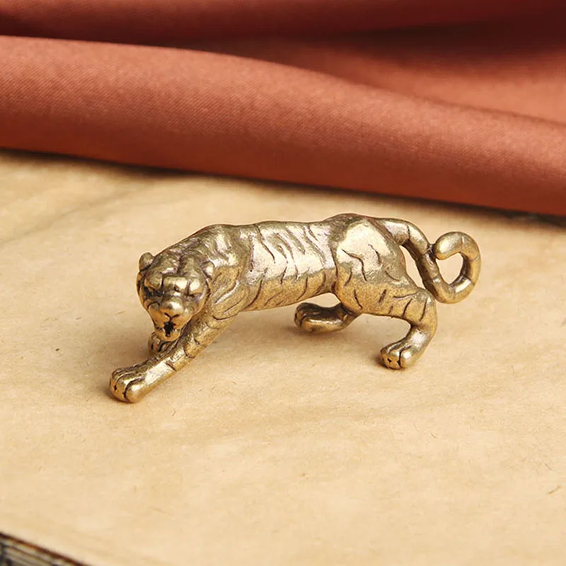 

Mini Year of The Tiger 2022 Chinese Zodiac Lucky Gifts Ornament Brass Tiger Chinese Culture Ornament Home Decor Wholesale New