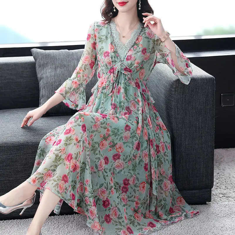 

Vintage Floral Chiffon Women's Dress 2021 Summer Elegant Lace Patchwork Dresses Ladies Print High Waist Clothes