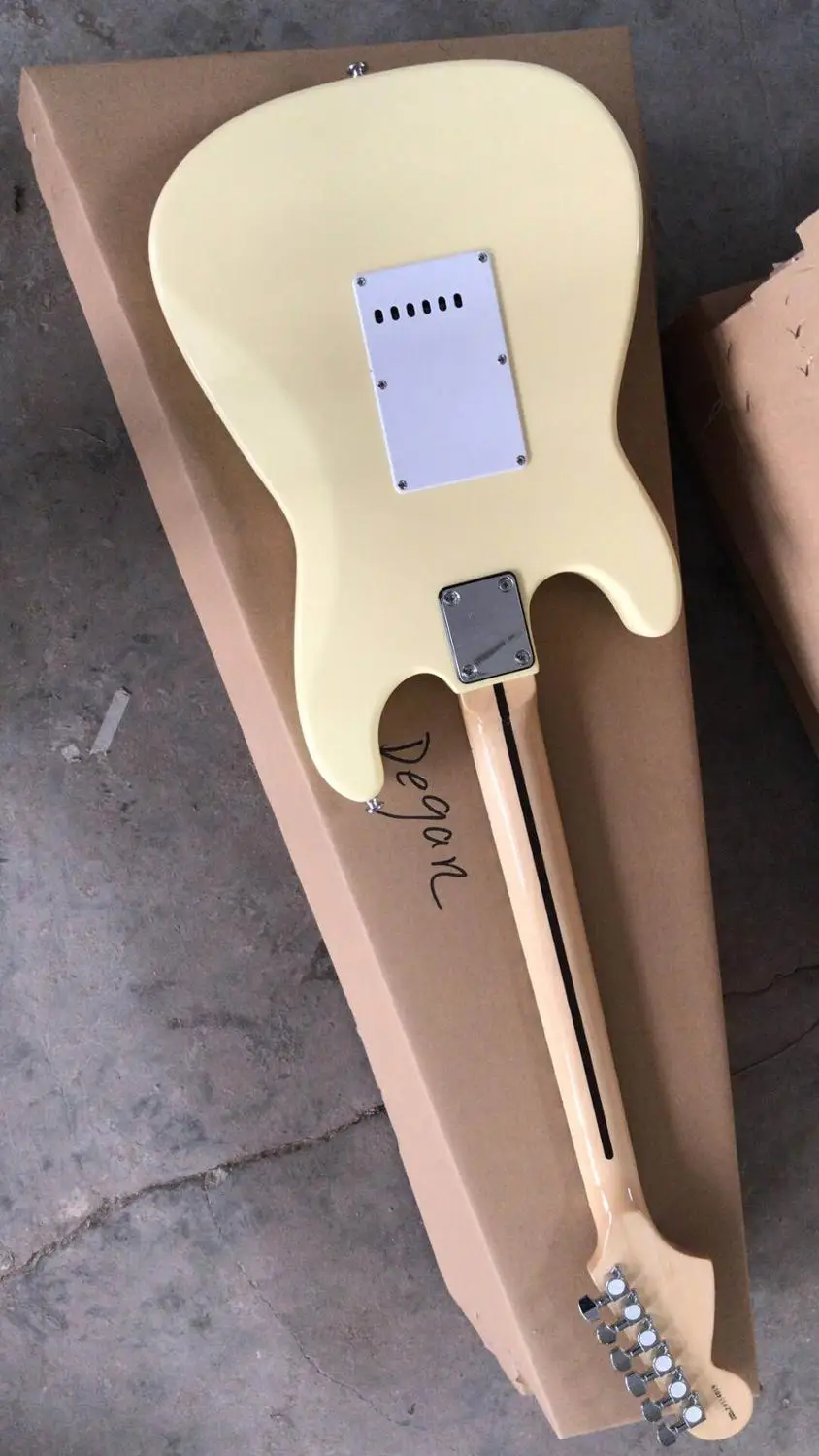 Оптовая продажа Гитары новый электрогитара STRAT 24 Лады с зубчатыми грифа старый