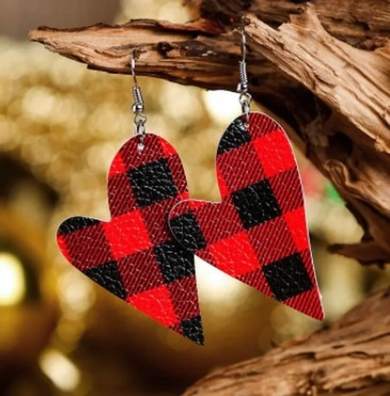 

2021 Wholesale New Valentine's Day Heart-shaped Lattice Double-sided Pu Leather Earrings