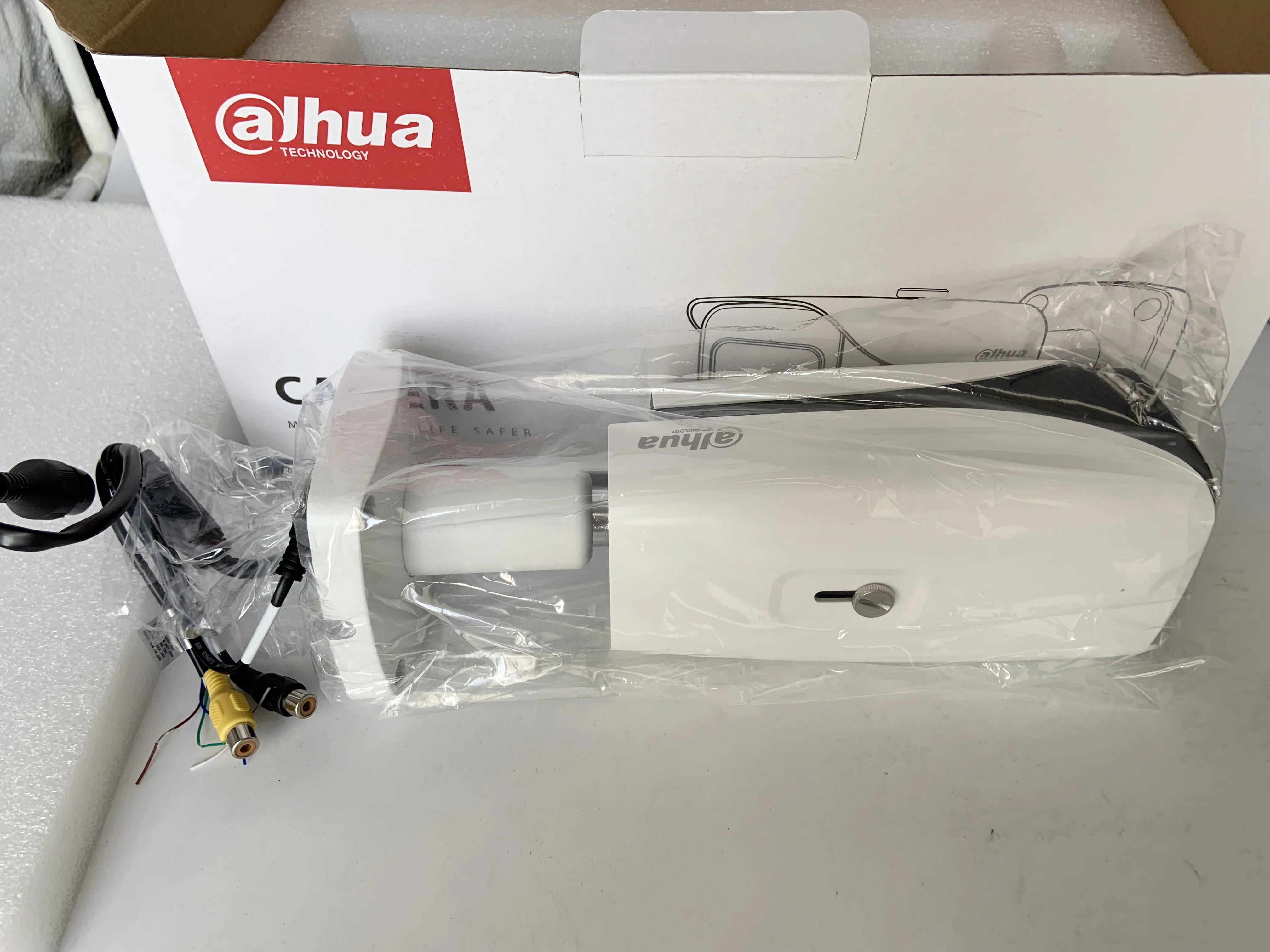 

Dahua IP IPC-HFW5831E-ZE 8MP WDR ( ), 2,7 ~ 12