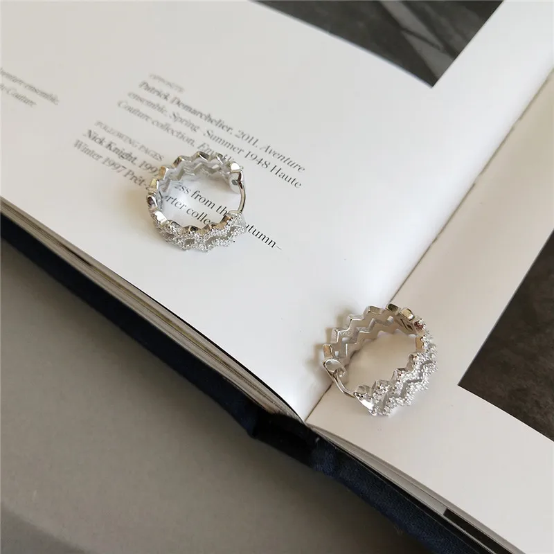 RUIYI 925 Sterling Silver Women Super Mini Wedding Earrings Fashion Girls Wavy Pattern Design AAA Zircon Setting Stud | Украшения и