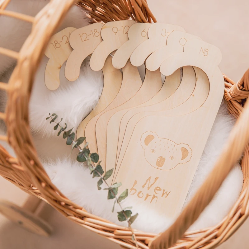 

11pcs Wooden Baby Milestone Cards 24 Months Baby Closet Dividers Memorial Monthly Newborn Photo Accessories Newborn Baby Gift