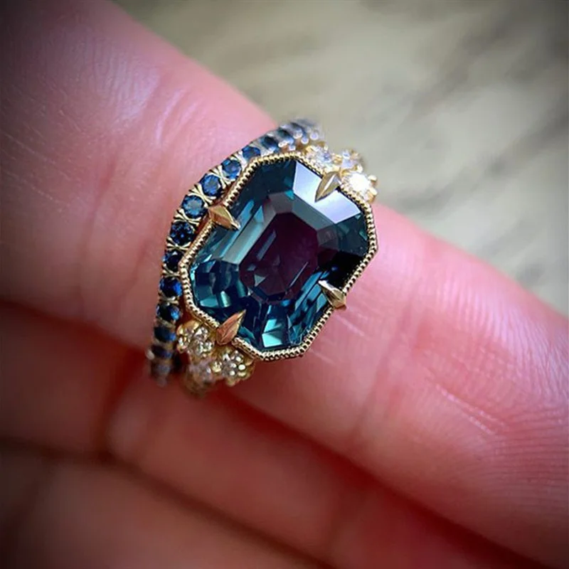 

2 Pcs/set Fashion Gold Plated Inlaid White Zircon Blue Crystal Female Ring Set for Women Party Jewelry Accessories Size 5-12