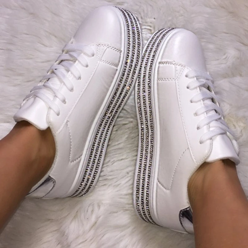 Новинка 2020 года черные туфли на плоской подошве женские пикантные однотонные