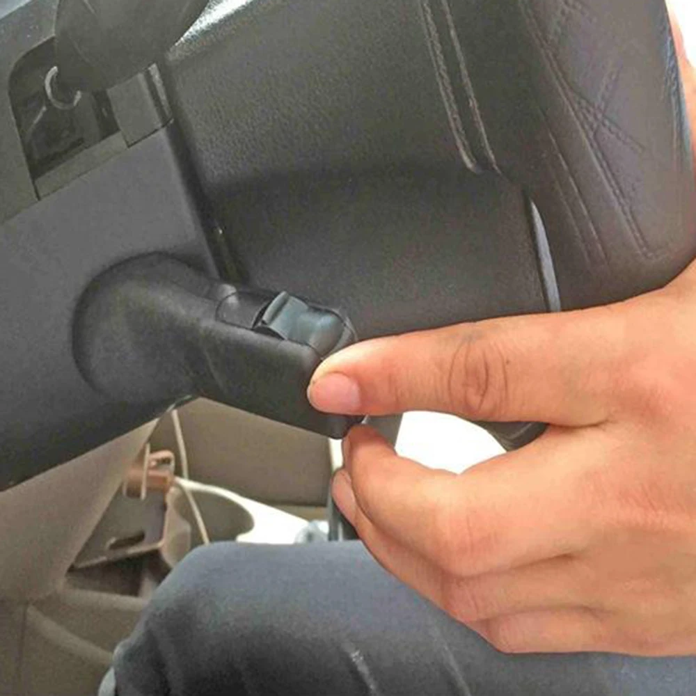 

1x Remote Control Black Universal Car Steering Wheel Button Navigation