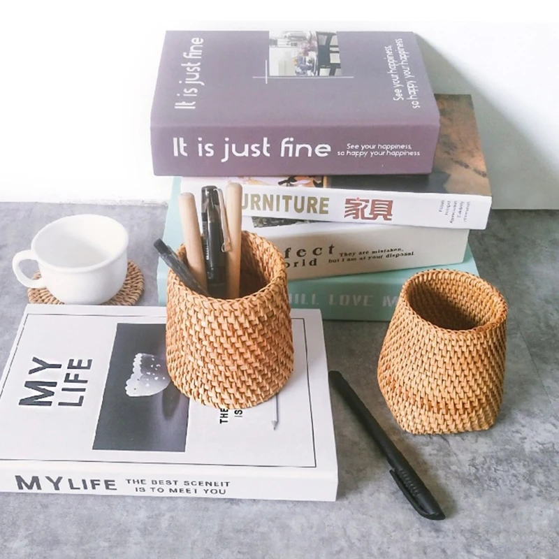 

Pure Natural Handmade Rattans Pen Holder Weaving Storage Bucket Home Office Desk Decoration Hand-woven Cylinder for Home
