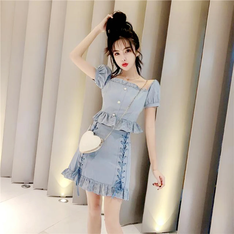 

Женский костюм с кружевной вышивкой, модельный костюм из двух предметов, корейский пикантный топ с открытыми плечами и бандажная юбка, лето ...