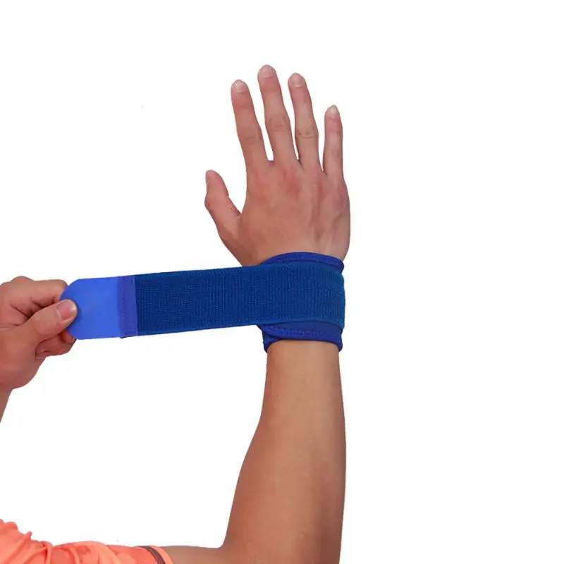 

Soft Wristbands Wrist Support Bracers for Gym Sport Basketball Carpal Protector Breathable Wrap Band Strap Safety New