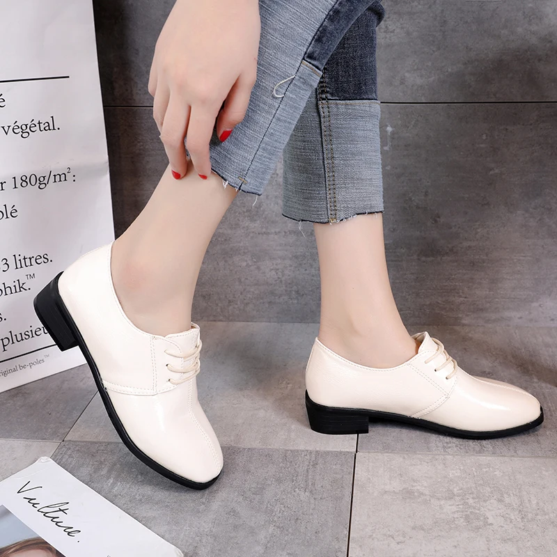 

Lace Up Casual Shoes Woman New Fashion Oxfords Women Shoes Woman Black White Leather Square Low Heels Platform Ladies Shoes