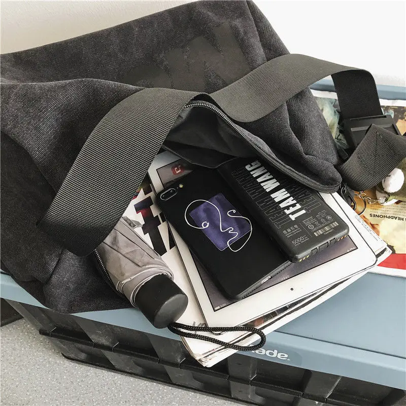 

Large Capacity Canvas Bucket Bag Couples Women's Short Distance Travel Light Messenger Bag Trend Single Shoulder Bag Student