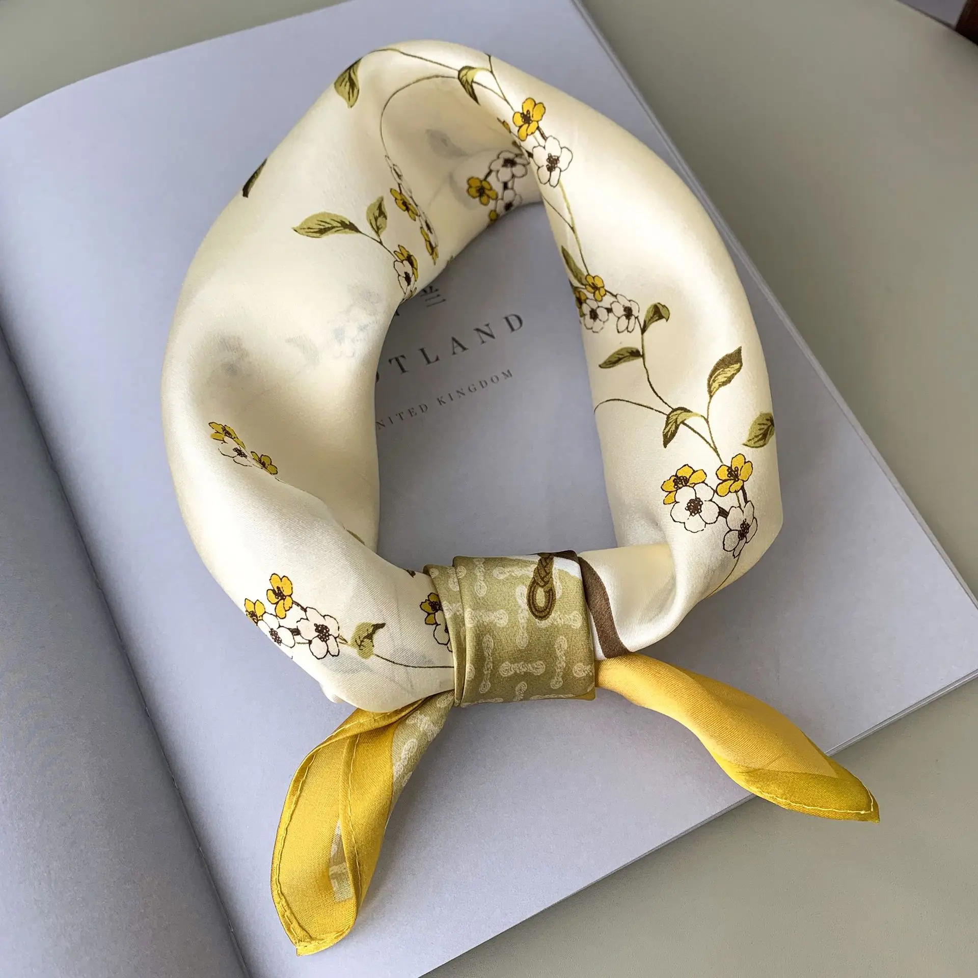 

Fashionable silk scarf, female printed silk scarf, decorative headband, dual-use small scarf, Ramadan holiday wishes