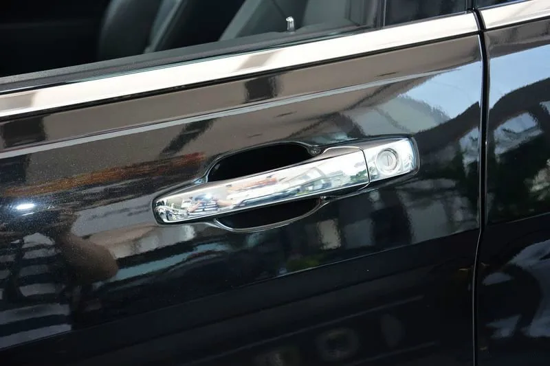Накладка на ручку для автомобиля Dodge Grand хромированная накладка боковую дверь из
