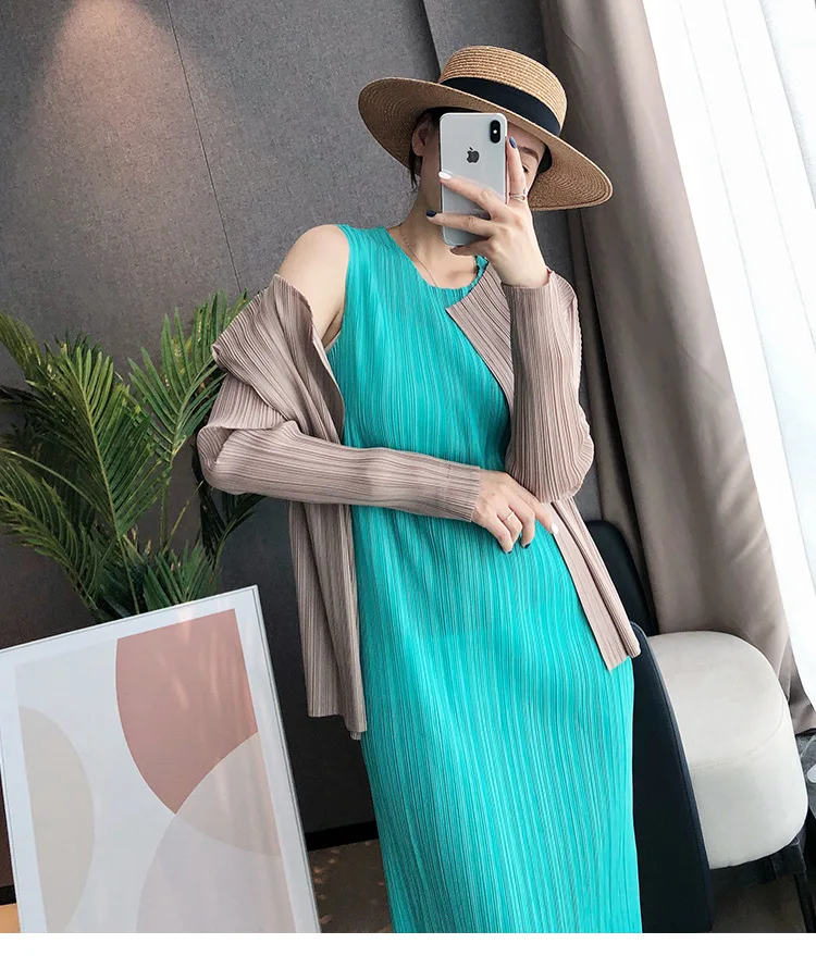 

2021 Spring Elegant Solid Color Sleeveless Round Collar Long Dress Loose Slimming Bottoming Dress Casual Fashion