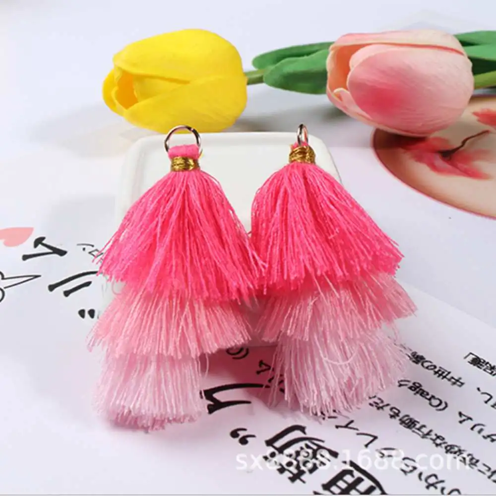 Серебристый 2 шт./лот 3,5 см 3 слоя дизайн мини шелковистые Ленточки красочные маленькие кисточки для diy браслет ожерелье цепочка для ключей расходные материалы для изготовления - Цвет: Серебристый
