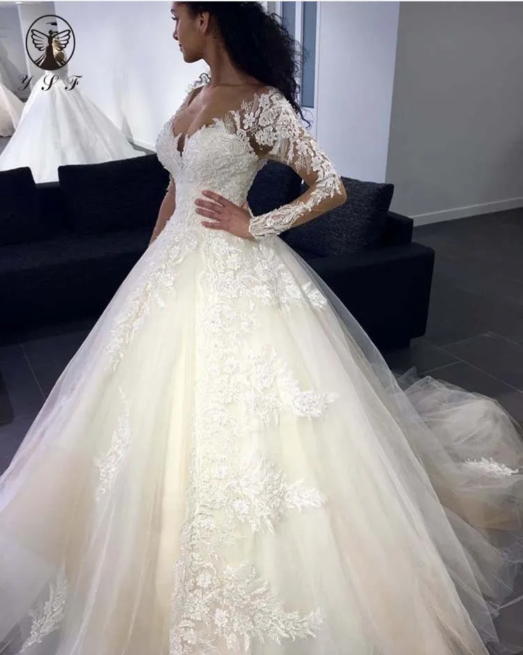 

Glamorous Wedding Dresses Illusion V Neck Appliqued Long Sleeve Ball Gown Robe De Mariee
