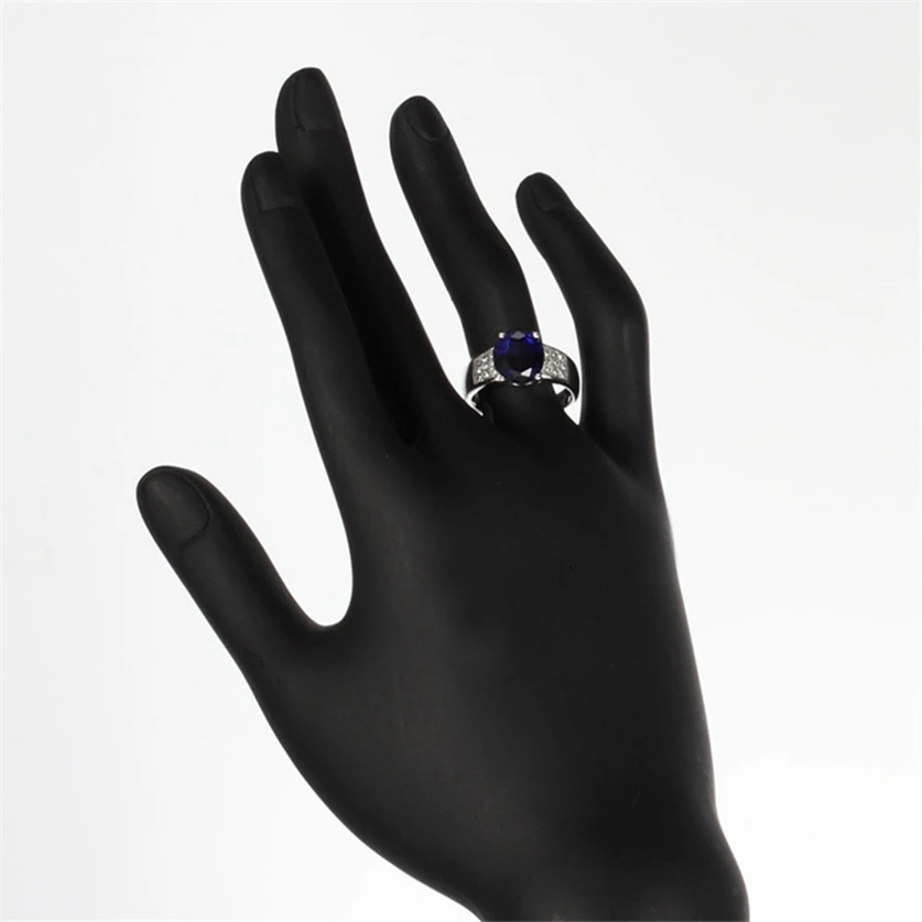 Женское кольцо из серебра 925 пробы с темно-синим фианитом | Украшения и аксессуары