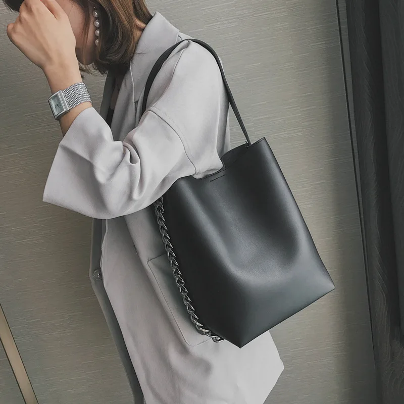 

2021 New Ladies Shoulder Bag Fashion PU Leather Fashion Bucket Bag Women Bag Simple Shoulder Bag Retro Chain Decoration Big Bag