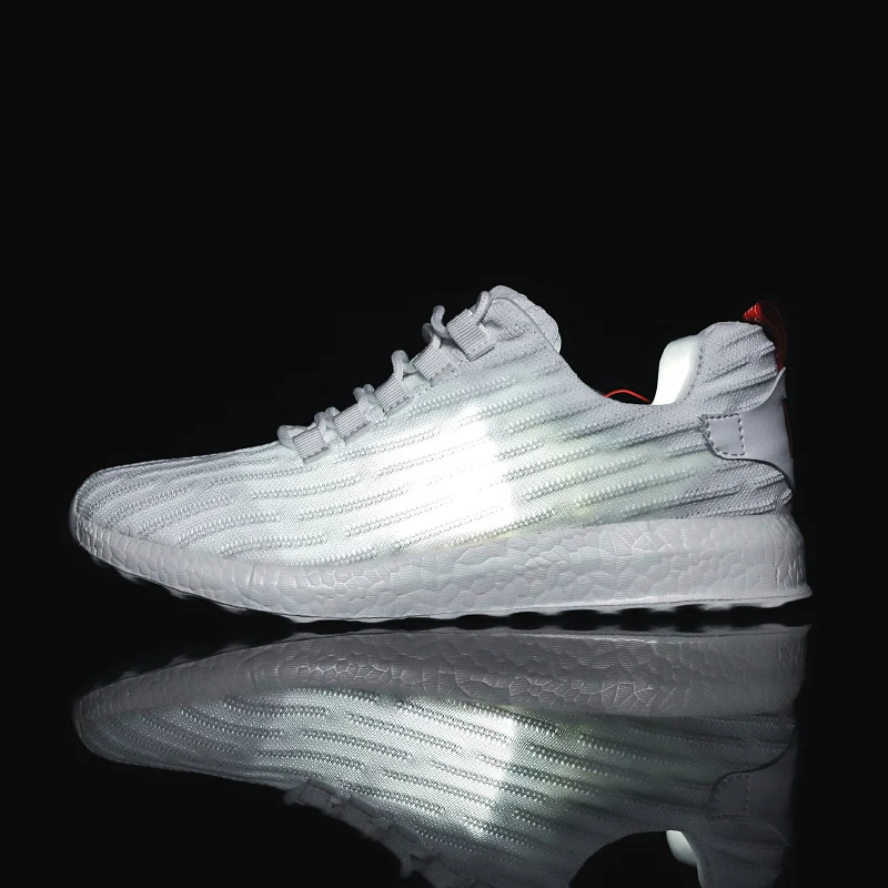 Черные кроссовки мужские сетчатые дышащие спортивные уличные для пробежек на