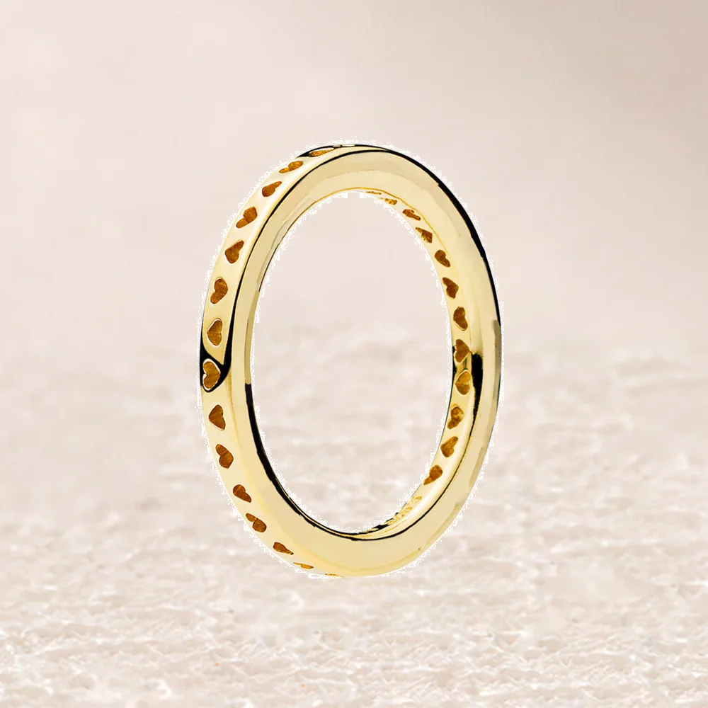 

167134 SHINE SIGNATURE HEARTS OF RING