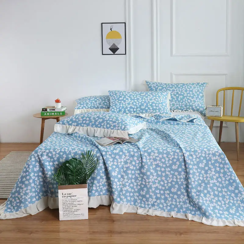 Многофункциональное постельное покрывало с маленьким цветком 3 предмета 2021*245 см