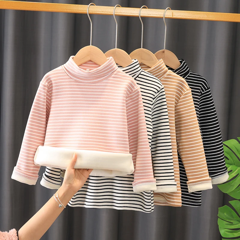 

Striped bottoming shirt