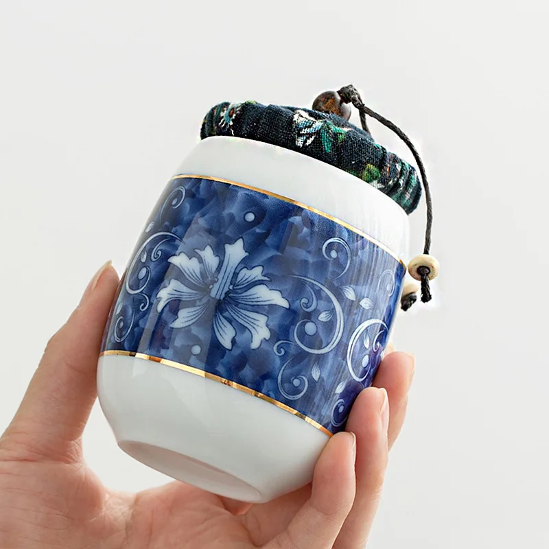 

Portable Ceramic Tea Caddy Blue and White Porcelain Sealed Storage Jar Candy Coffee Bean Storage Box Bottle Container Home Decor