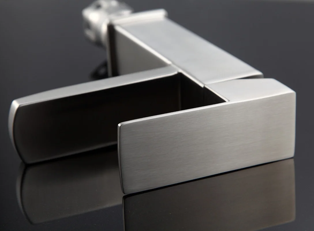 Ванная комната атмосферный шкаф для ванной комнаты специально оборудованный с