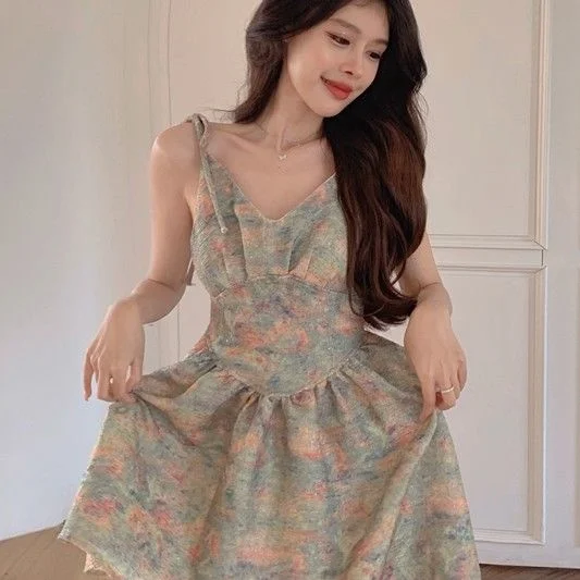 

Retro gentle wind sweet floral suspender dress women's summer 2021 new short skirt waist down puffy skirt