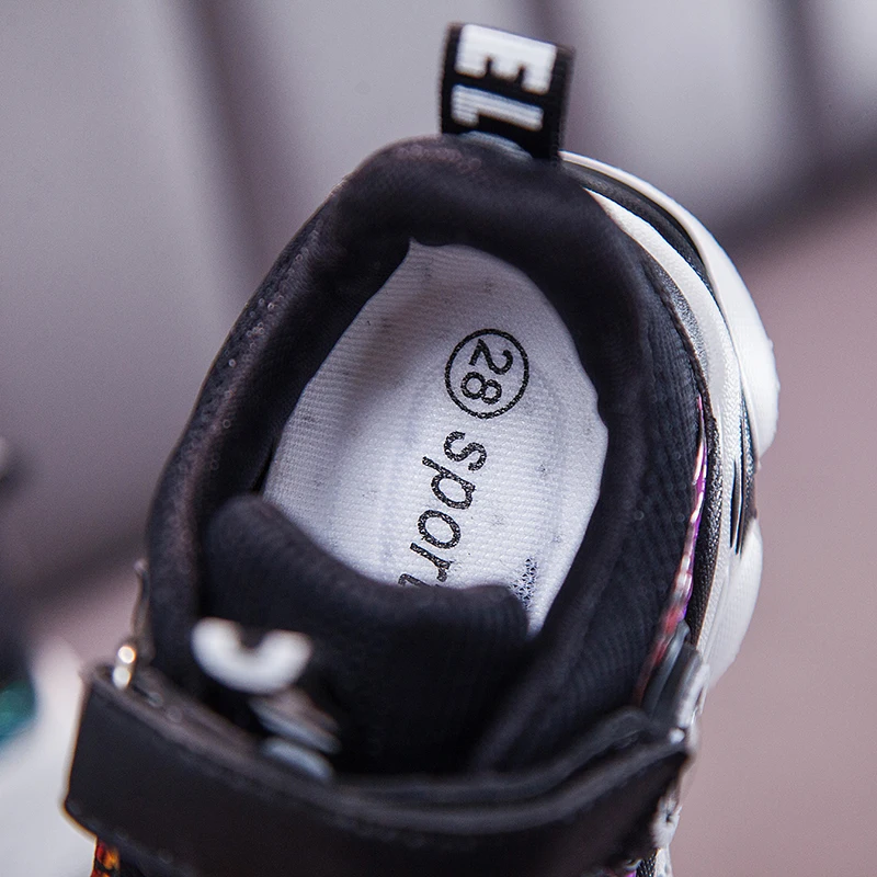 Детские кроссовки повседневные ботинки для мальчиков и девочек светильник бега