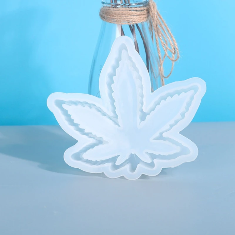 

2 Pcs Maple Leaf Ashtray Epoxy Resin Mold Jewelry Storage Box Tray Silicone Mould Handmade DIY Crafts Decorations Tool