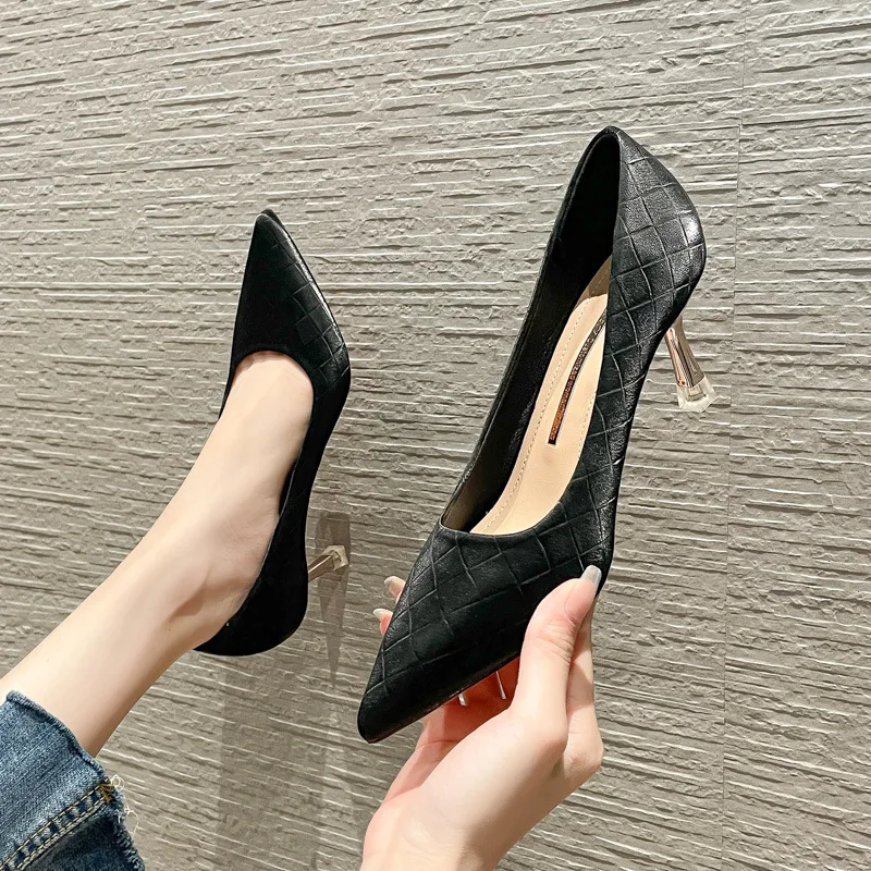 

Туфли-лодочки женские на высоком каблуке, заостренный носок, узор под камень, пикантные, для вечерние ринки, свадьбы, весна-лето