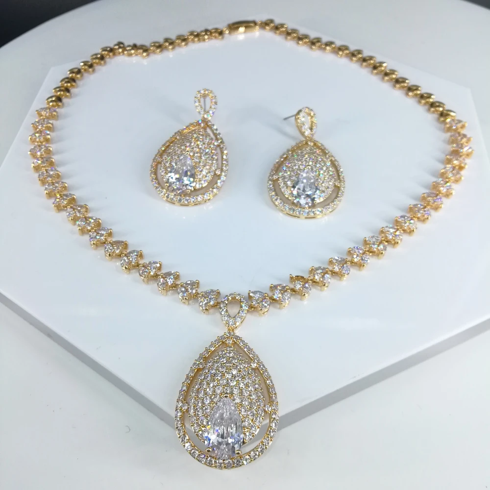 Комплект из колье и серёг с фианитом|Ювелирные наборы| |