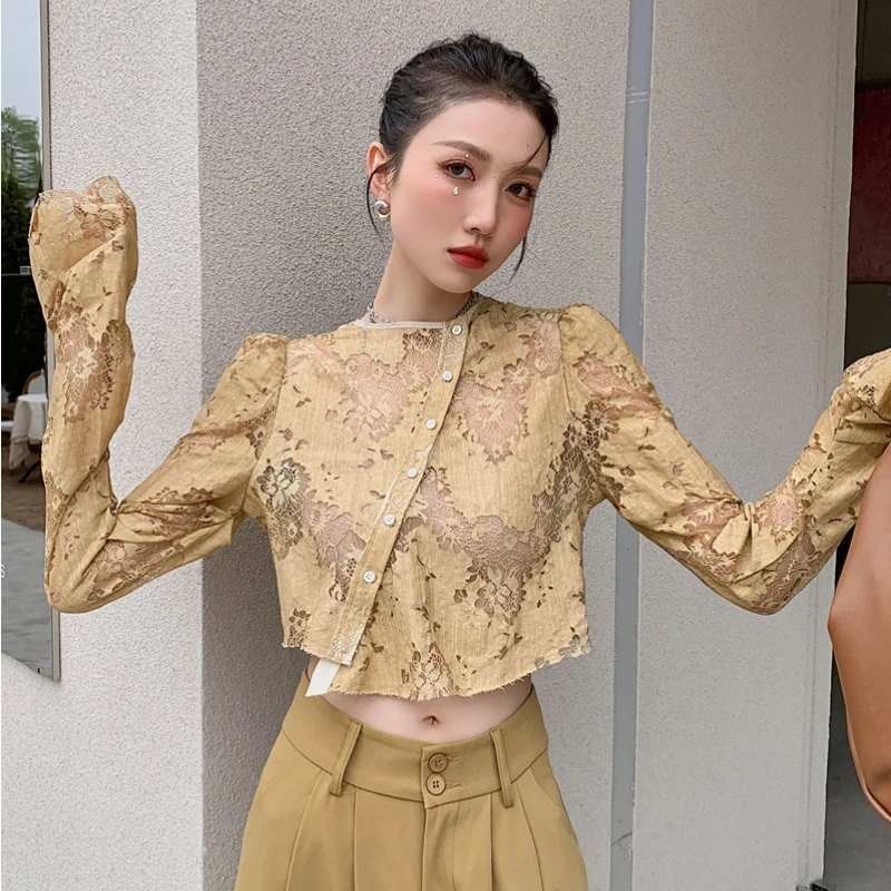 

Kimotimo Vintage Pattern Shirts Women Summer New Oblique Collar Hollow Out Flare Sleeve Tops Ins Designer Literary Blouse Coat