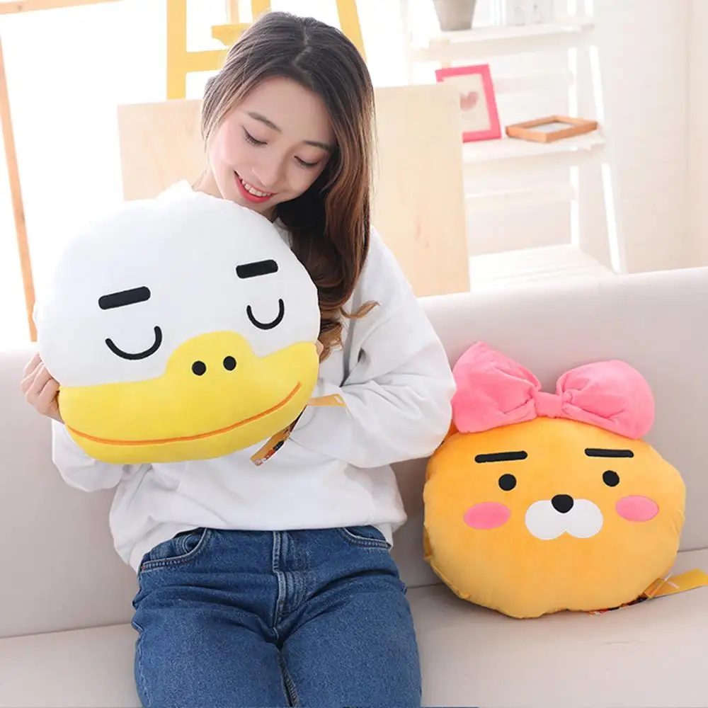 Новая милая плюшевая теплая подушка с отверстиями для рук RYAN APEACH кукла корейская