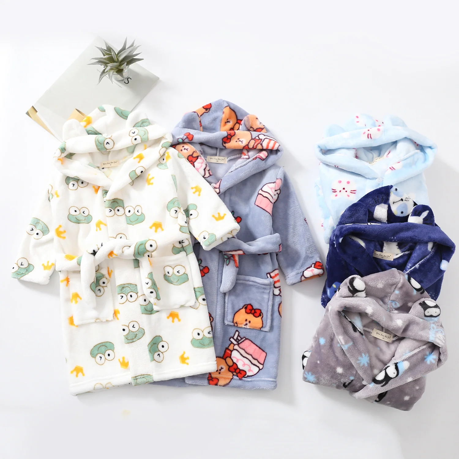 

Autumn Winter Baby Kids Sleepwear Robe Flannel Warm Bathrobe For Girls Boys Pajamas 4-12Years Children's Gown