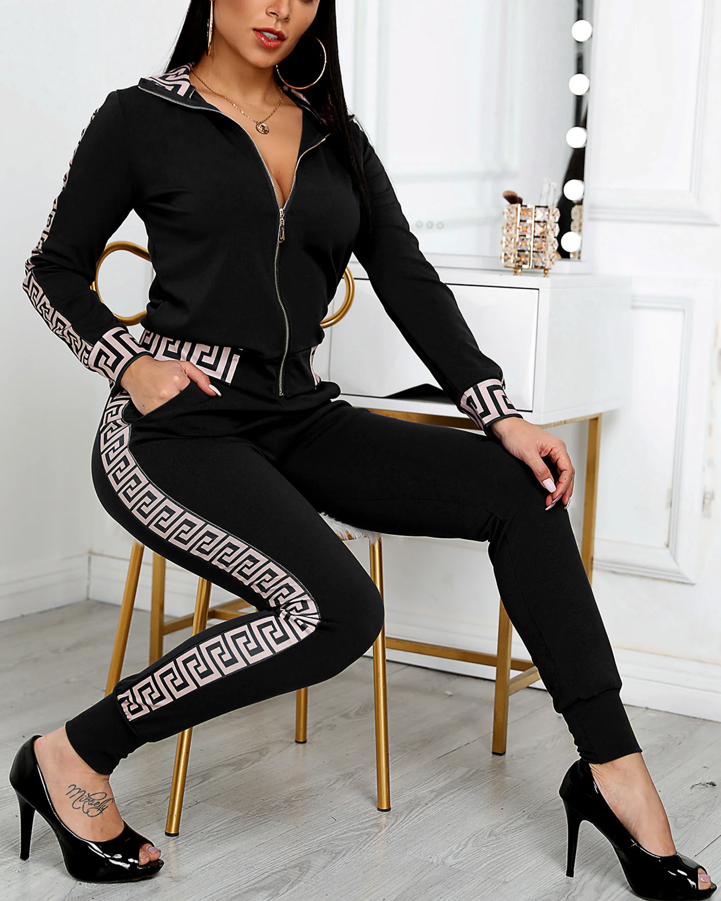 

2021 Women Elegant Fashion Two -Pieces Suit Sets Female Stylish Plus Size Greek Fret Print Coat & Pant Sets костюм женский