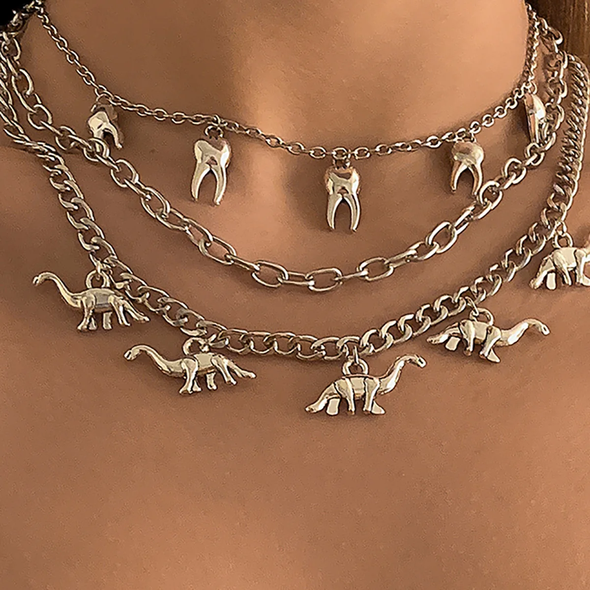 

Hip Hop Niche Stacked Dinosaur Teeth Pendant Tassel Necklace for Women Men Vacation Choker Grunge Collar Emo Jewelry Accessories