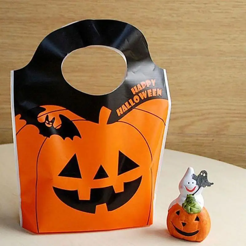 

50pcs 15.5x19.5x5cm Halloween Candy Bags Cute Pumpkin Packing Bags for Candy Sugar Chocolate Cookies Gift Waterproof Handbags