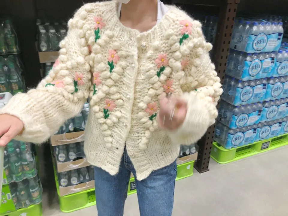

ZCSMLL Korea Chic Cardigan Autumn Winter Round Neck Pearl Buckle Three-dimensional Ball Decoration Warm Sweater Women