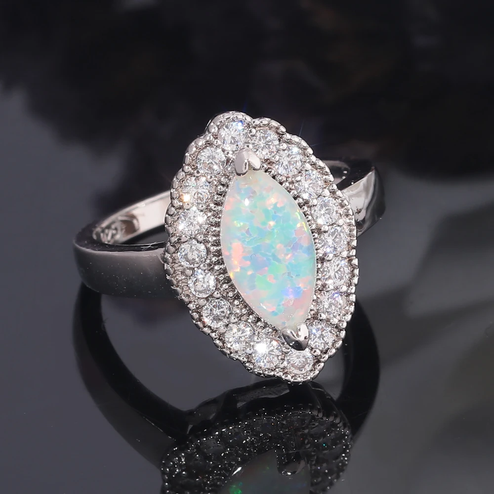 Женское кольцо с фианитом CiNily посеребренное Ювелирное Украшение белым огненным