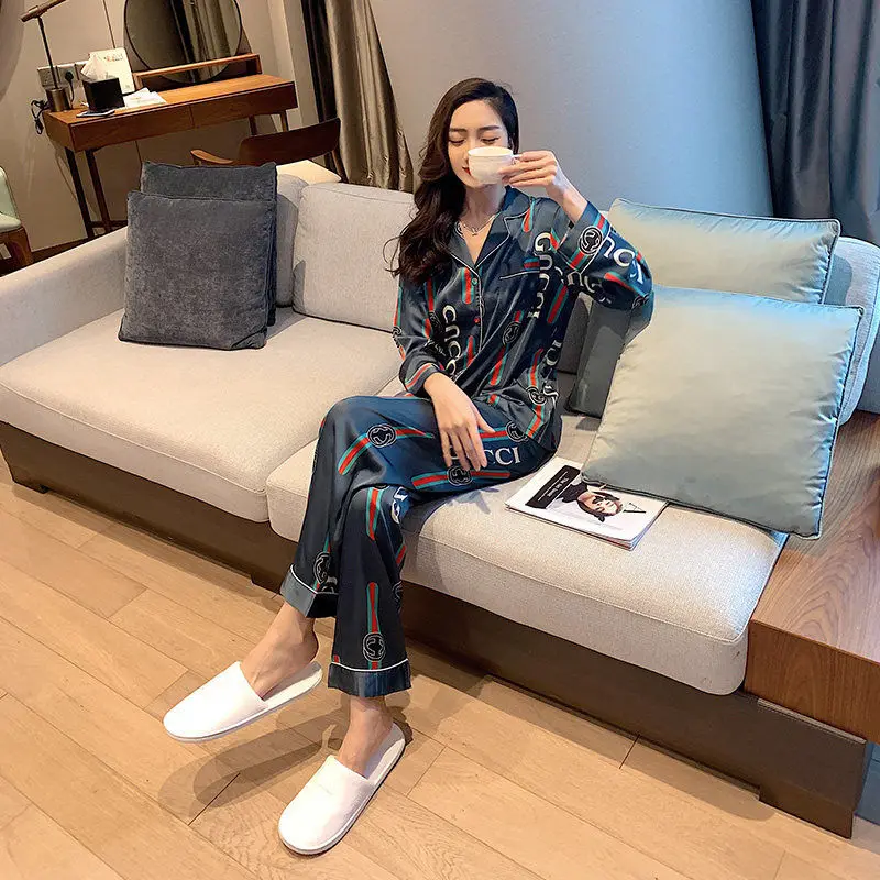 

Spring and Autumn Ice Silk Pajamas Women 's Thin Long Sleeve Net Red Hot Couple Home Wear Men 's Loose Large Autumn and Winter S