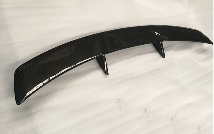 

High quality Carbon Fiber Rear Trunk Lip Spoiler Wing Fits For Ferrari F12 488 Novitec Rosso Style 2013 2014 2015