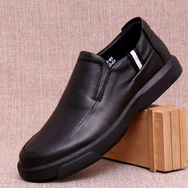 Мужская деловая обувь для отдыха из натуральной кожи Удобная вождения на мягкой