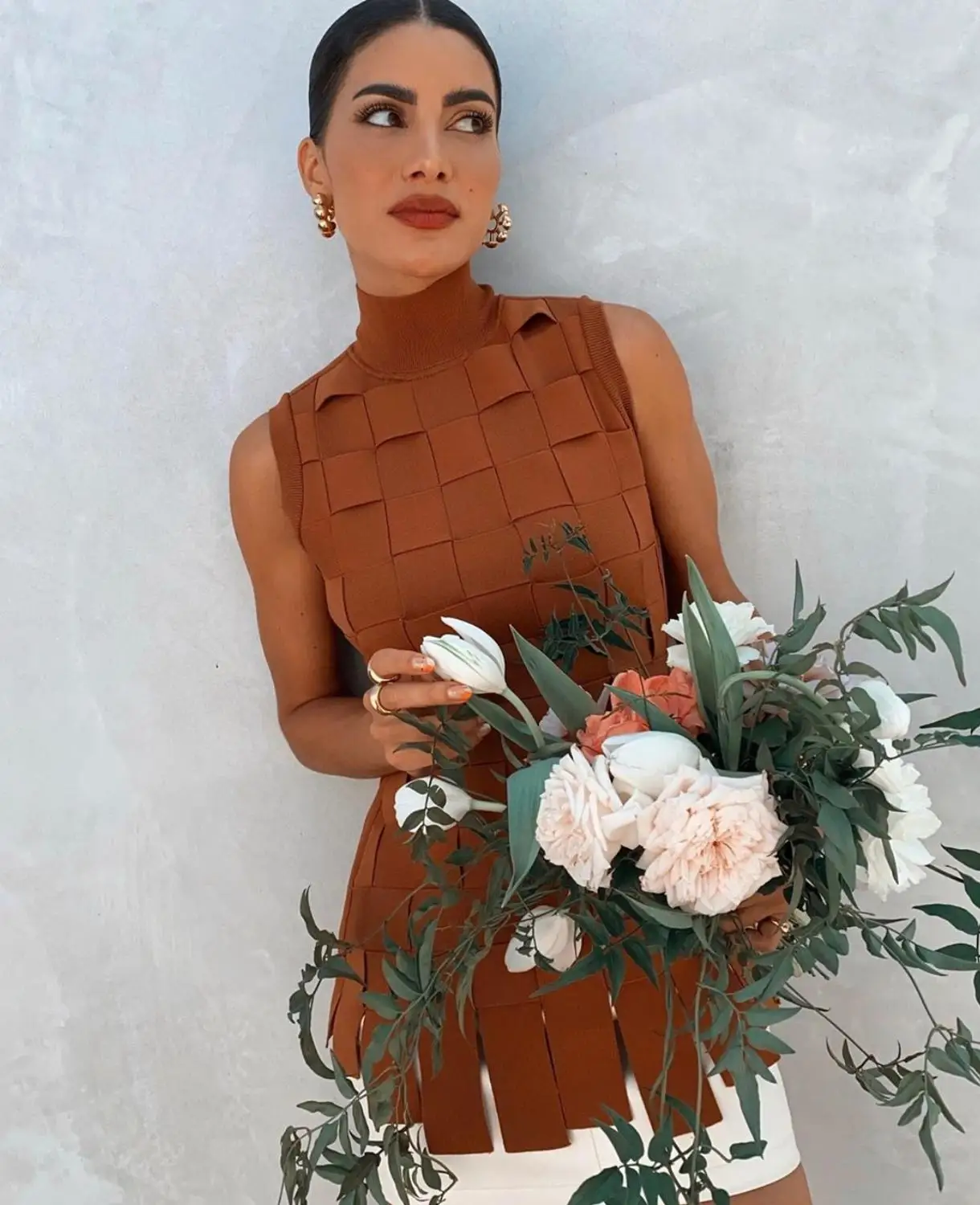 Женский комплект из двух предметов Облегающая белая мини-юбка составного кроя с