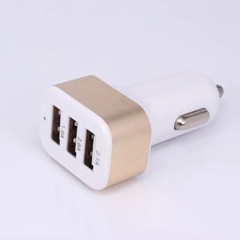 Автомобильное зарядное устройство с 3 USB-портами и поддержкой быстрой зарядки |