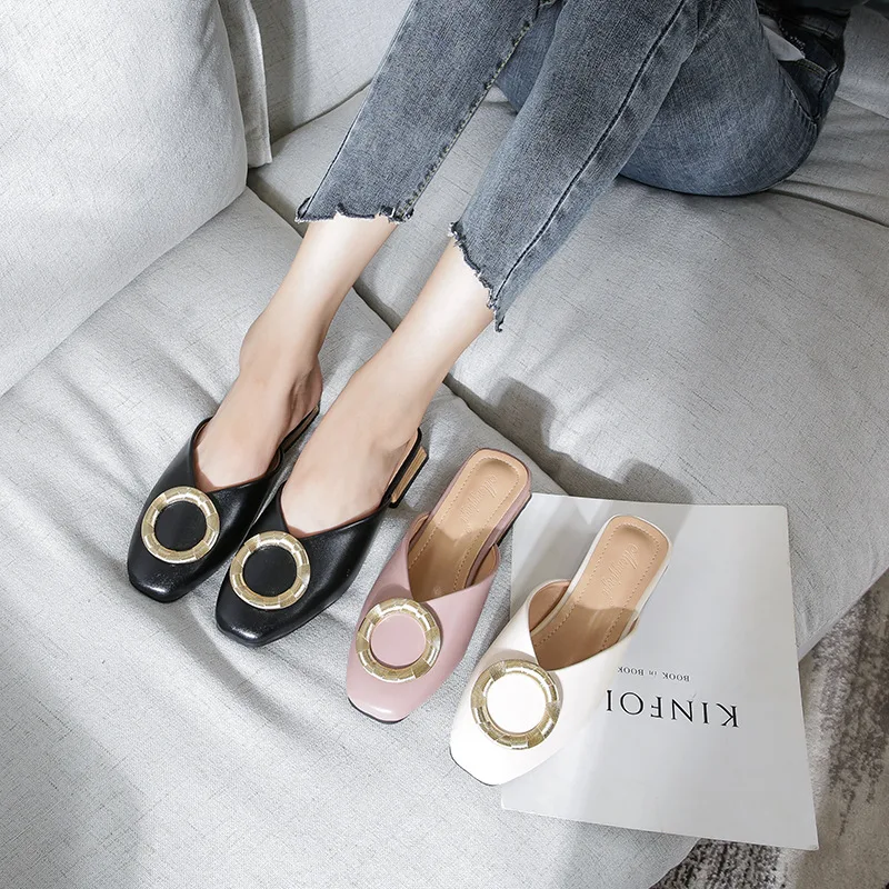 Мюли женские кожаные с квадратным носком шлепанцы металлическим украшением