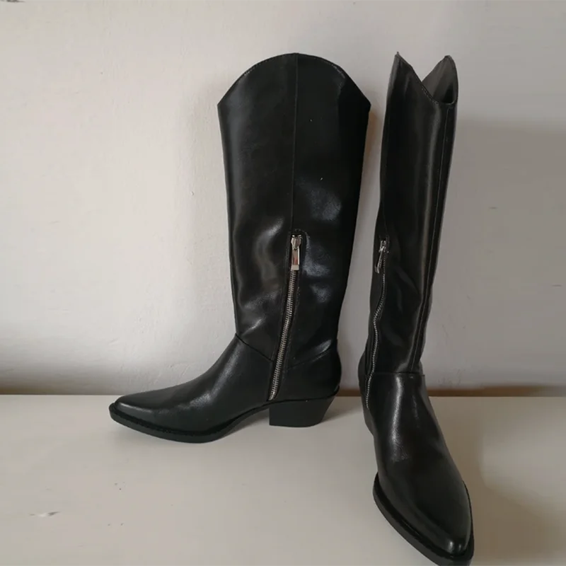 Женские ковбойские ботинки с острым носком черные дизайнерские до колена в