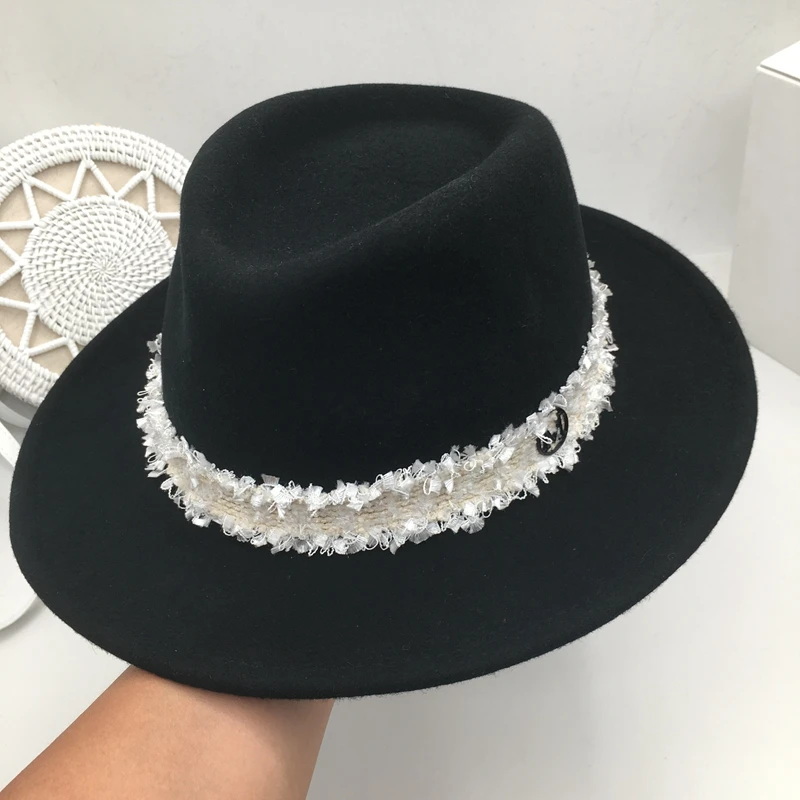 Шерстяная войлочная новая Кепка с сердечками шляпа Джокер черная джазовая mo han